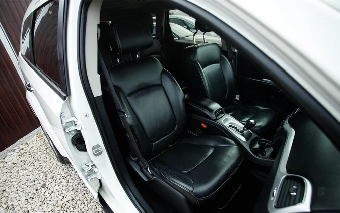Fiat Freemont cena 59900 przebieg: 175000, rok produkcji 2015 z Tarnowskie Góry małe 742
